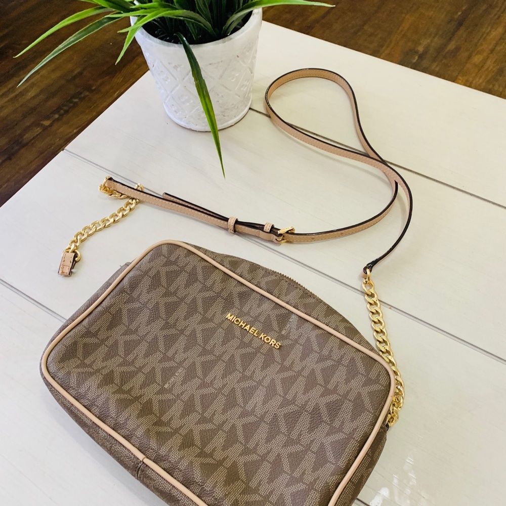 Michael Kors Crossbody